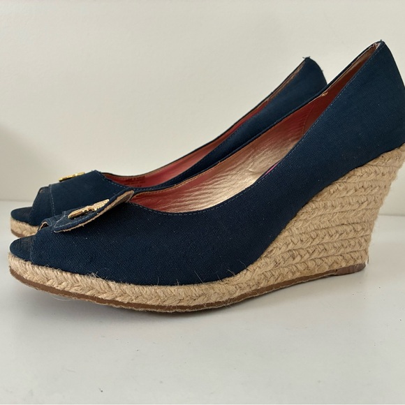 Lilly Pulitzer Navy Wedges with Gold Accents: Size 9.5 - Picture 3 of 9